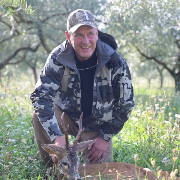 roe deer hunting italy